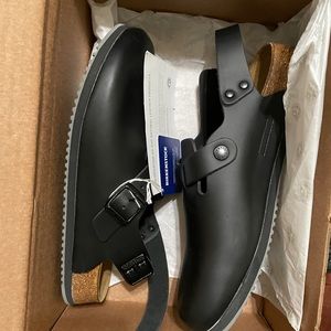 Women 11 Birkenstock work clogs